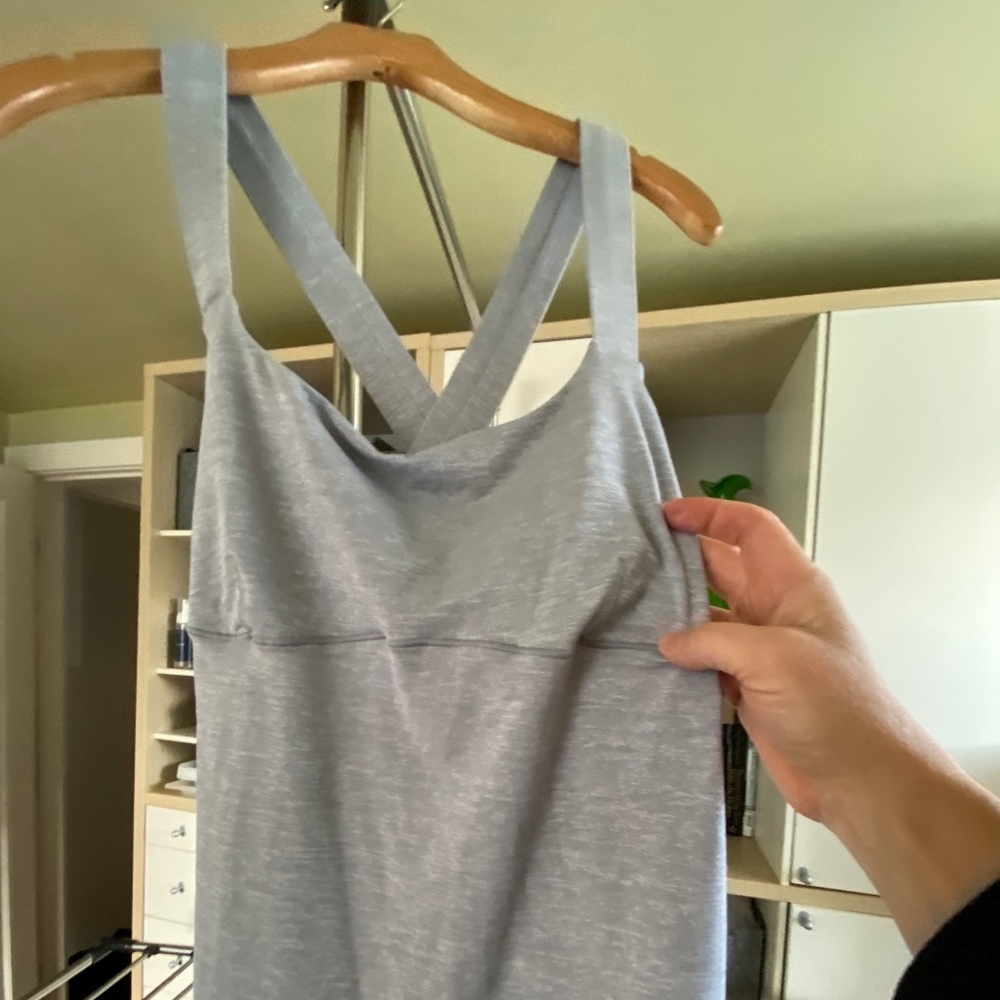 Lululemon tank top